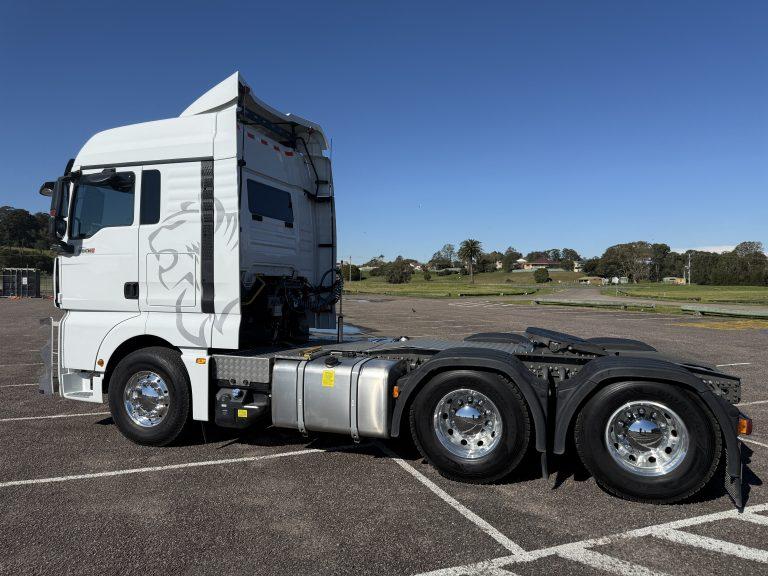 C9H 6x4 Prime Mover – 660HP — view 6