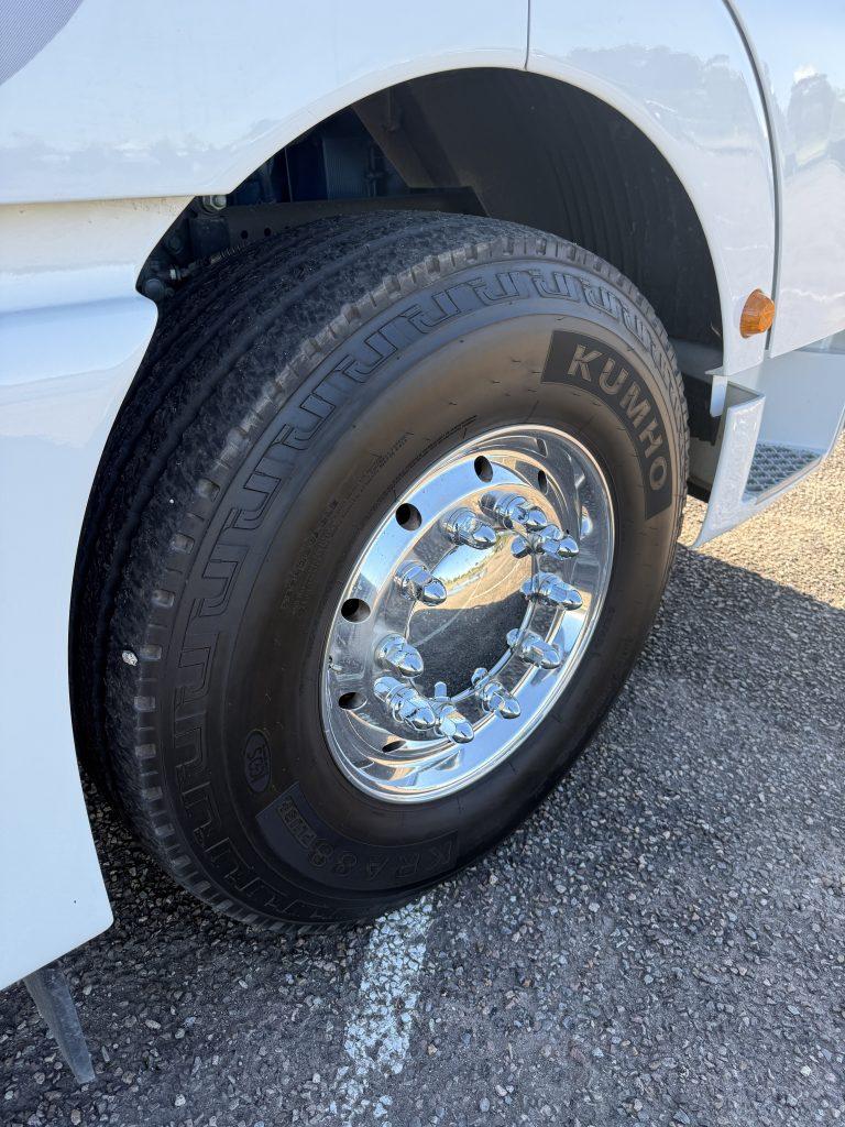 C9H 6x4 Prime Mover – 660HP — view 20