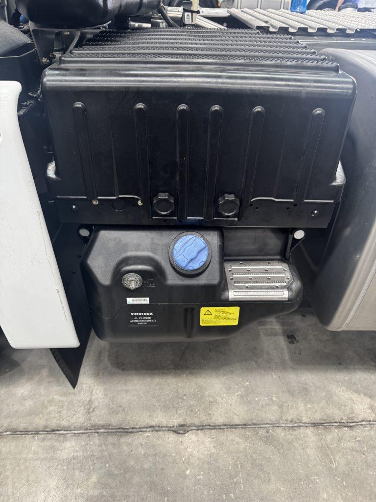 C9H 6x4 Prime Mover – 660HP — view 24