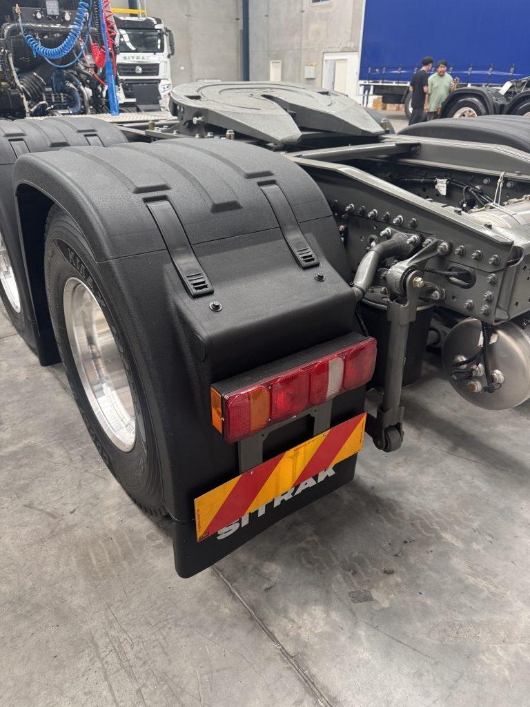 C9H 6x4 Prime Mover – 660HP — view 25