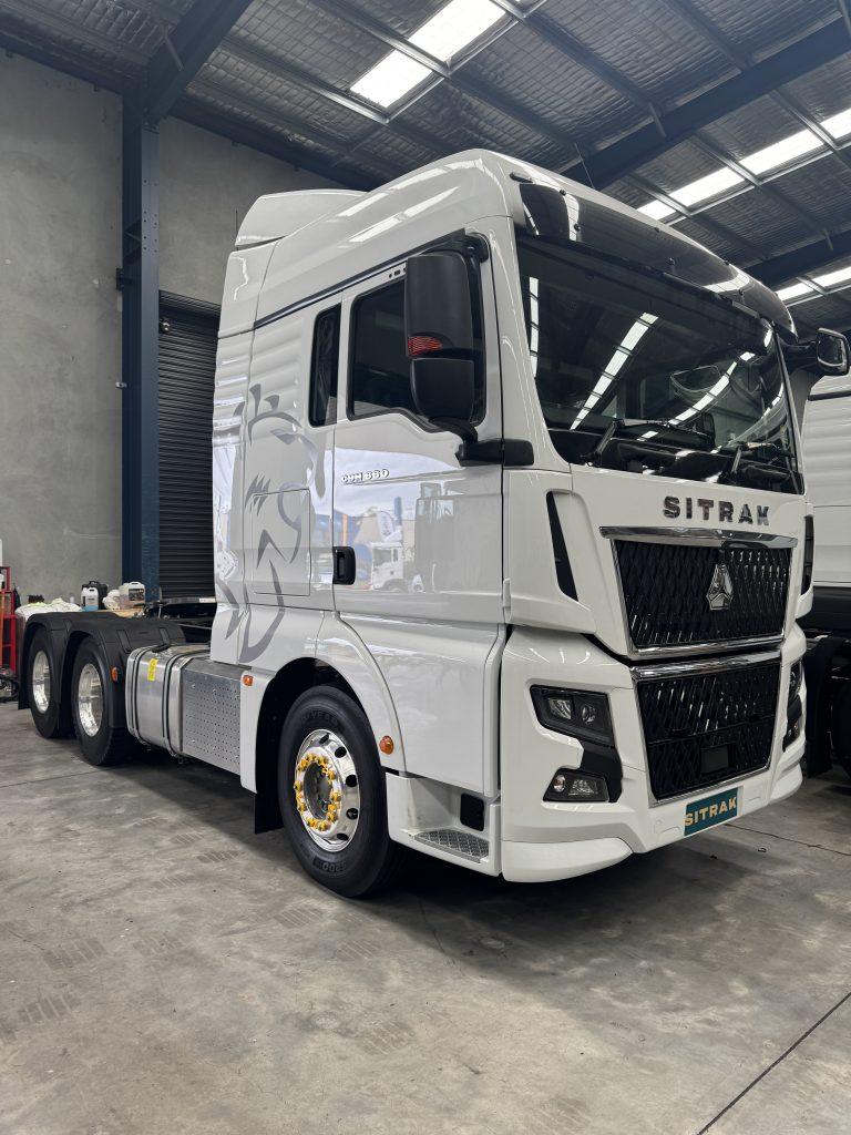 C9H 6x4 Prime Mover – 660HP — view 31